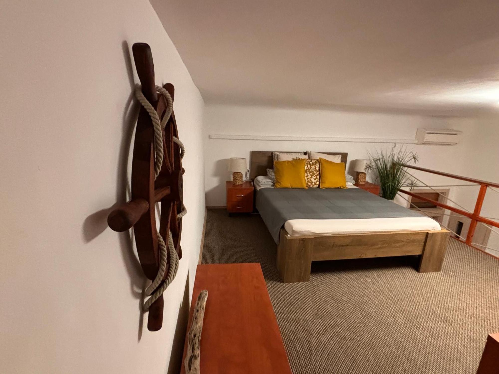 Goldcentral Danube Apartament